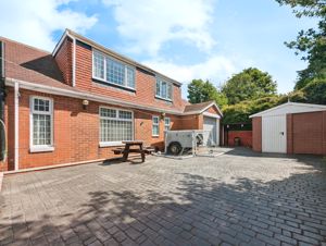 Photo 23- click for photo gallery